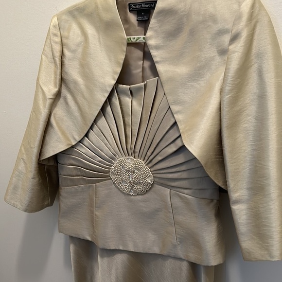 🍀Jessica Howard mint 2 pc. 3/4 sleeve Dress size 10 with beading and sequins - Picture 2 of 6